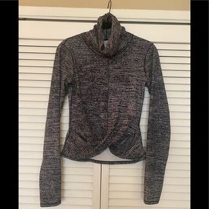 Lululemon Pullover EUC